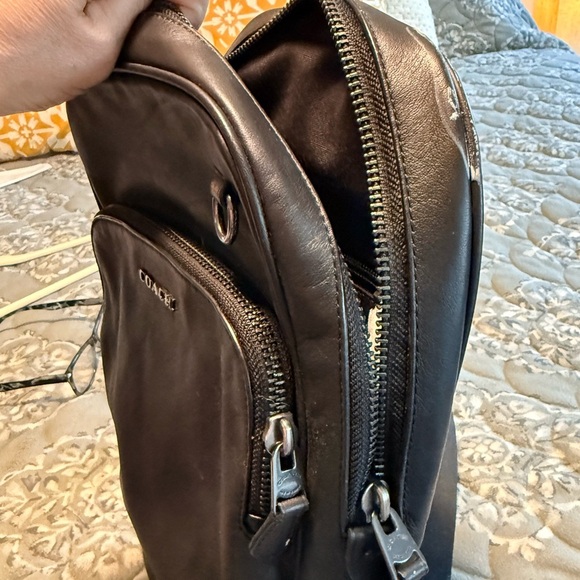 Coach authentic trackpack backpack black leather excellent condition main image 8